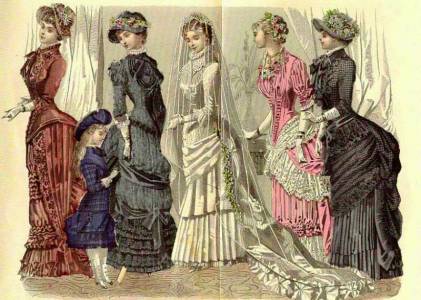 Kleider mit Tournüre